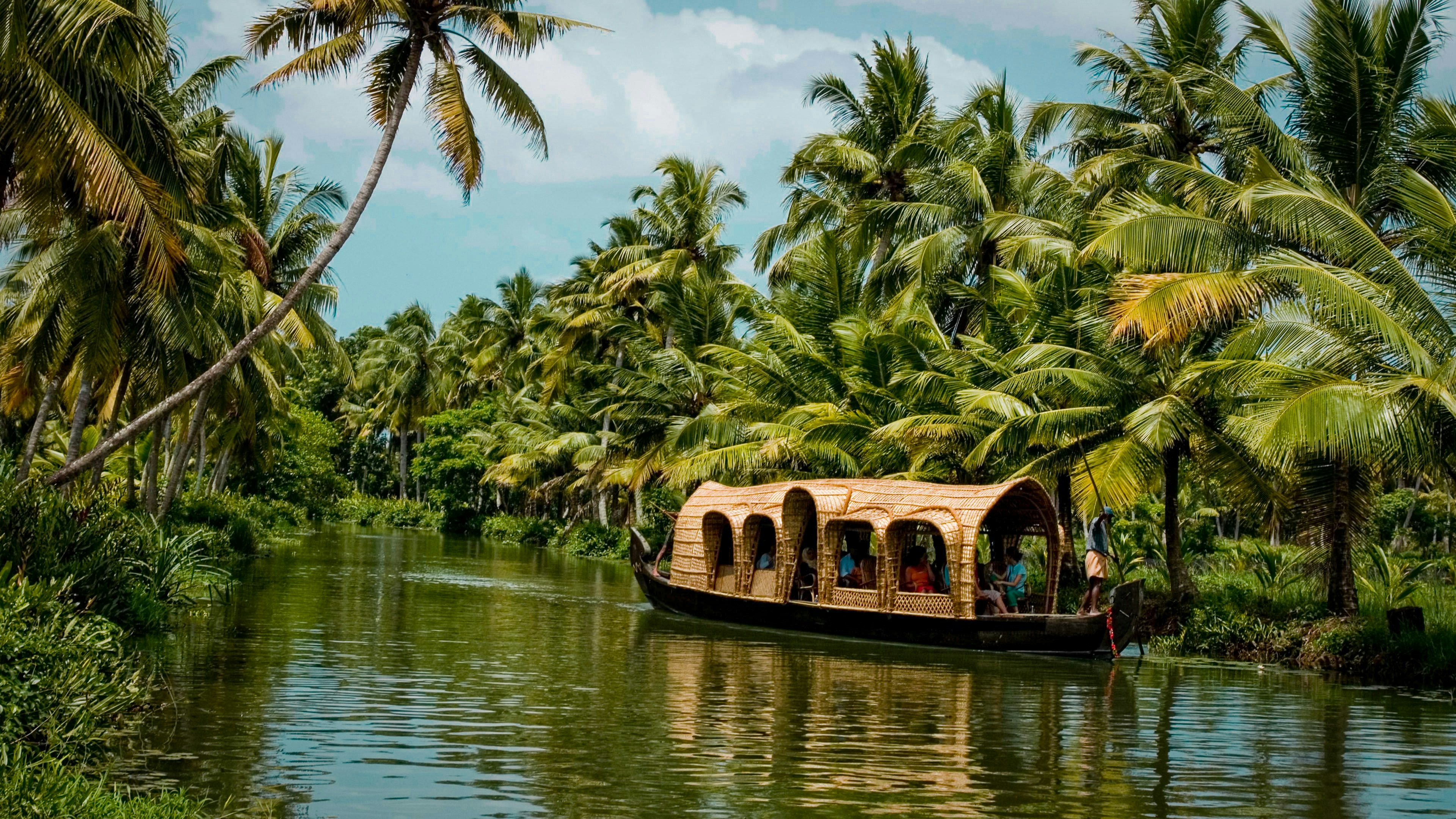 Hausboot auf den Backwaters von Alappuzha in Kerala
